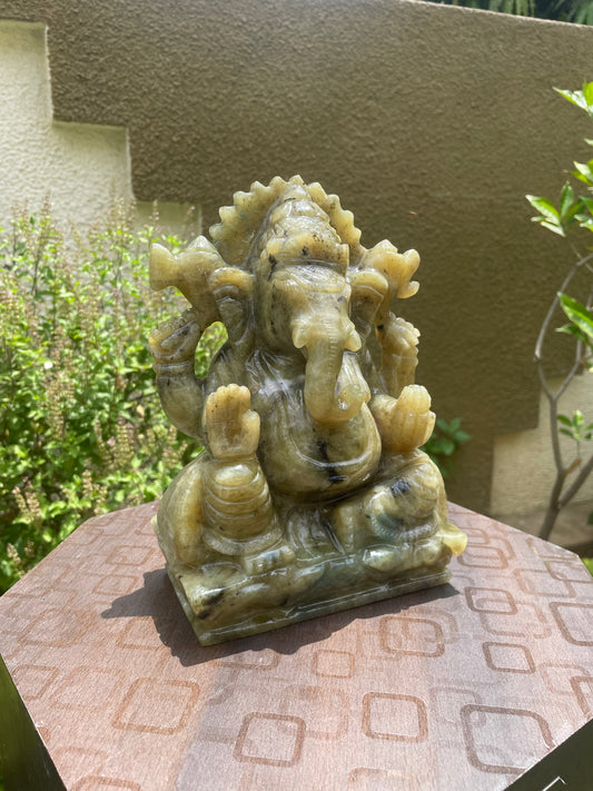 Cats eye Ganesha