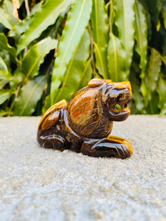 Lion in tiger eye Gemstone