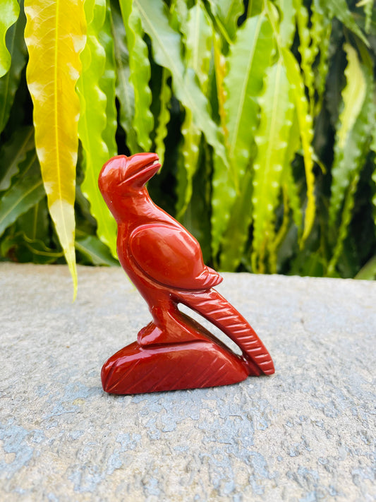 Small parrot in red jasper